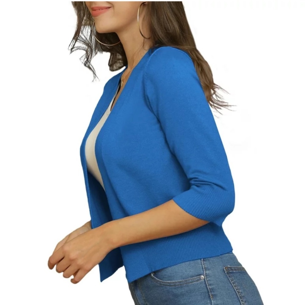 💄2 for 15$💄Blue Knit Cropped Short Sleeve Cardigan NWT Size Small Women’s US